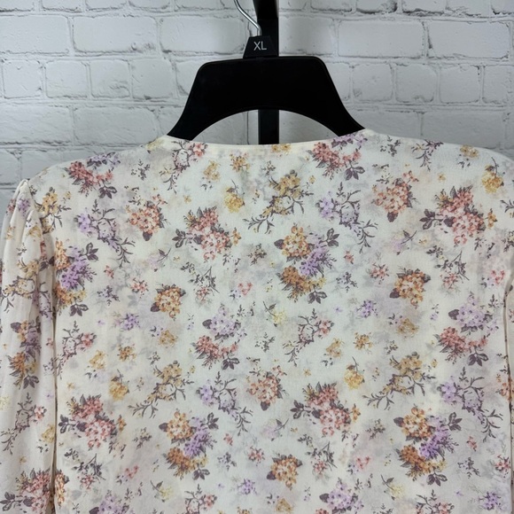 VICI Floral Tie Front Long Sleeve Crop Top Size Large - Picture 6 of 7